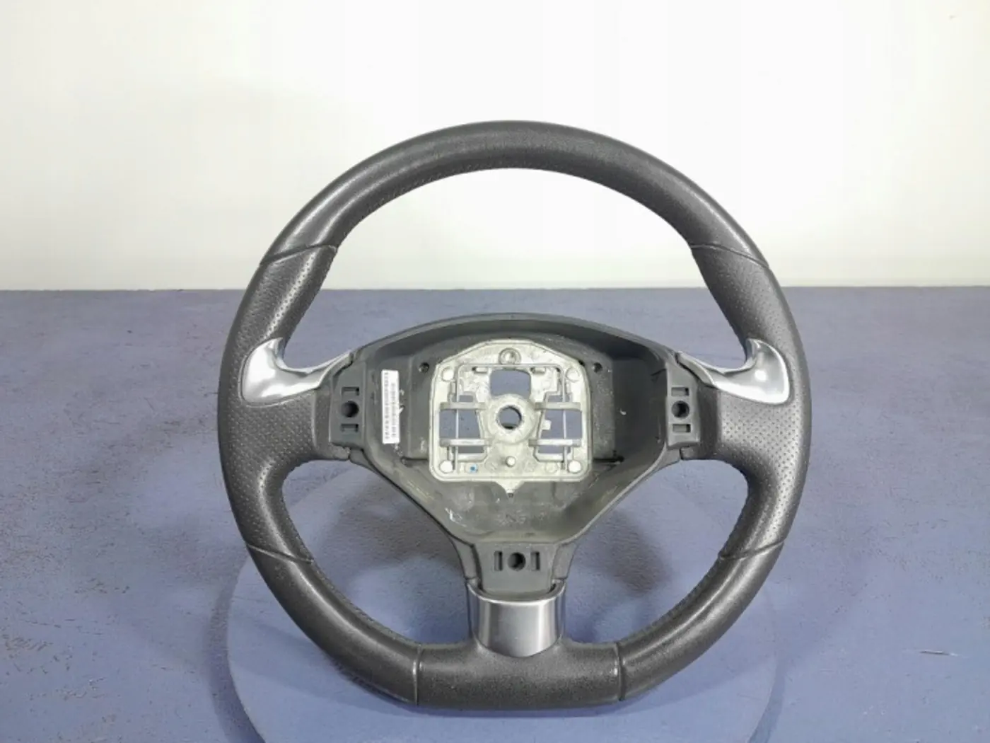 Руль к Peugeot 5008 2009