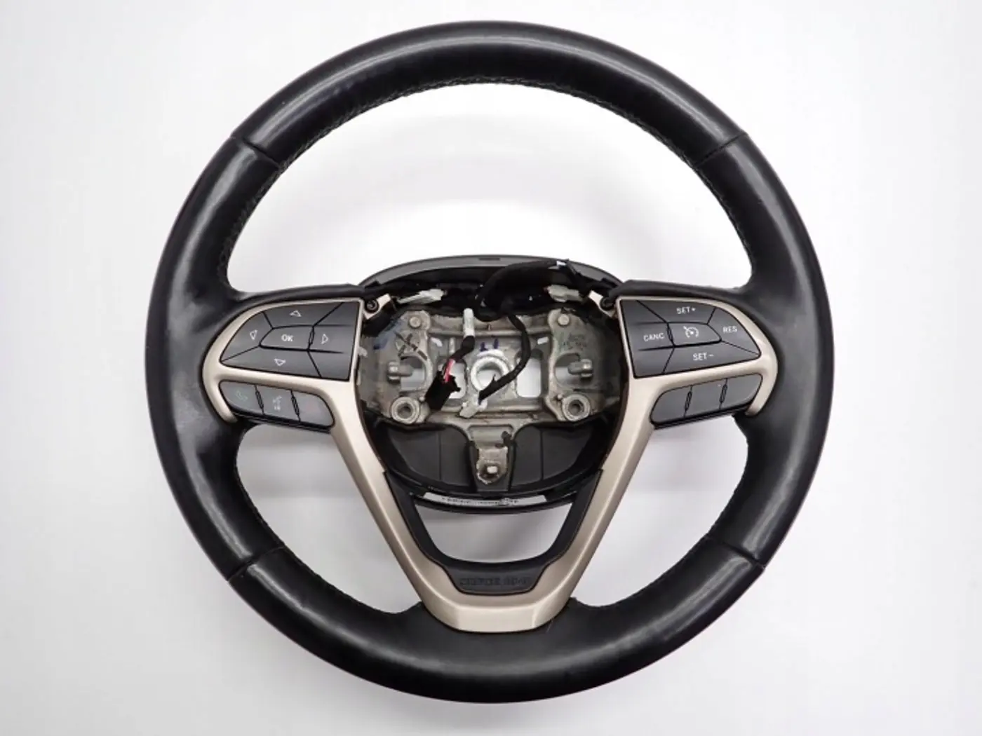 Руль к Jeep Cherokee 2013