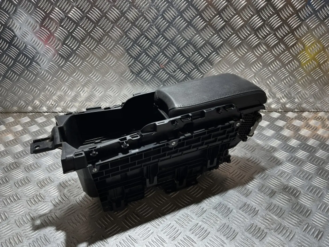 Подлокотник к Honda Civic 2015