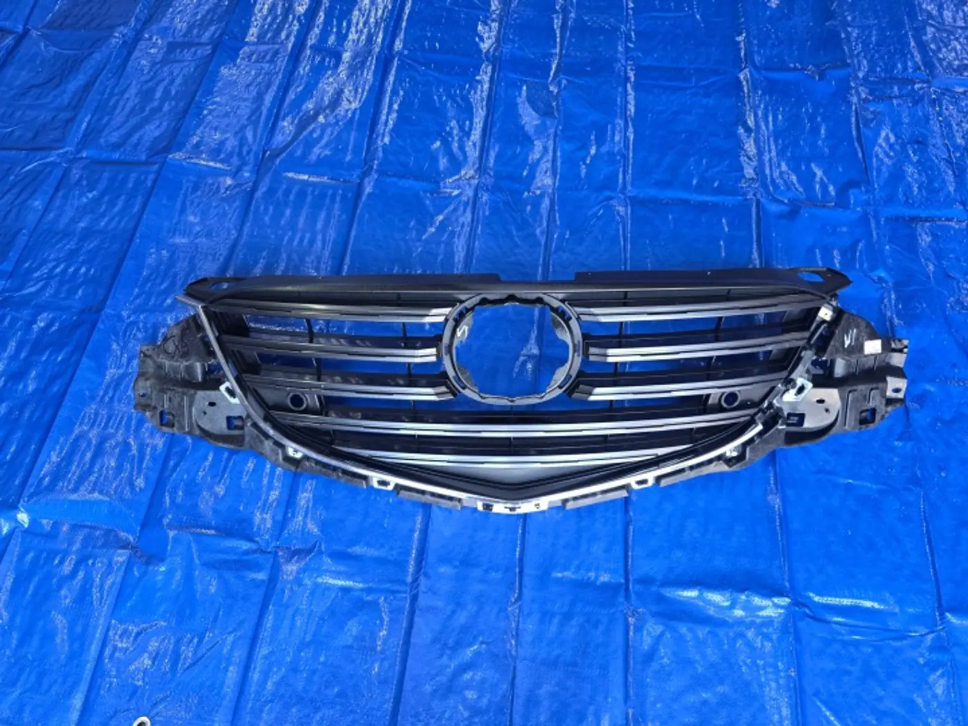 Решетка радиатора к Mazda CX-5 2015