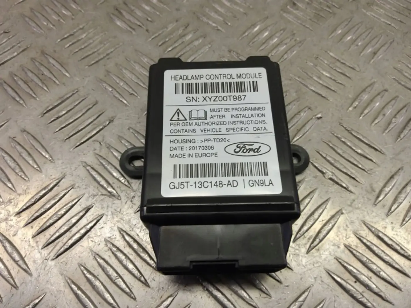 Блок управления светом к Ford Kuga 2013