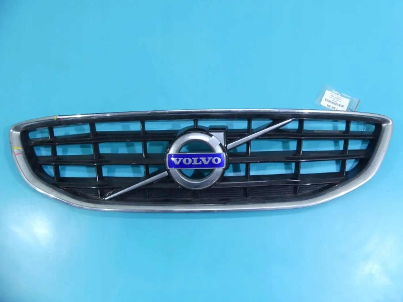 Решетка радиатора к Volvo V40 2012