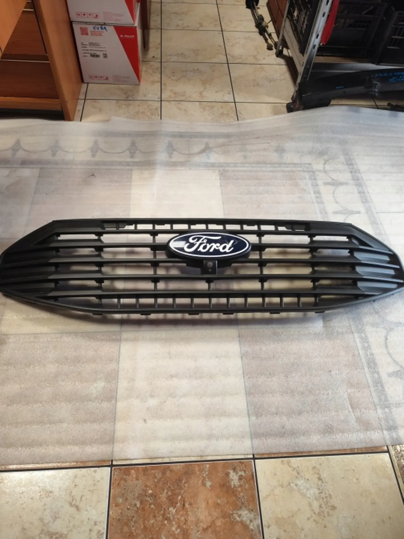 Решетка радиатора к Ford Transit Custom 2012
