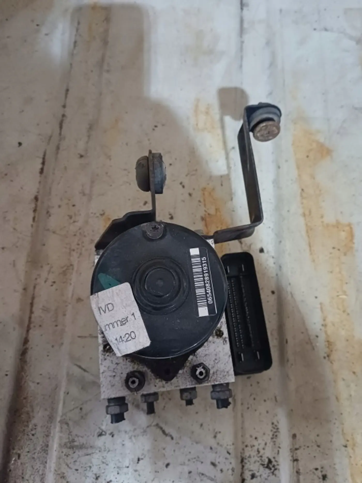 Блок ABS к Ford Kuga 2008