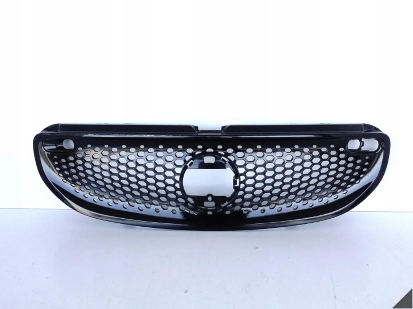 Решетка радиатора к Smart Fortwo 2015