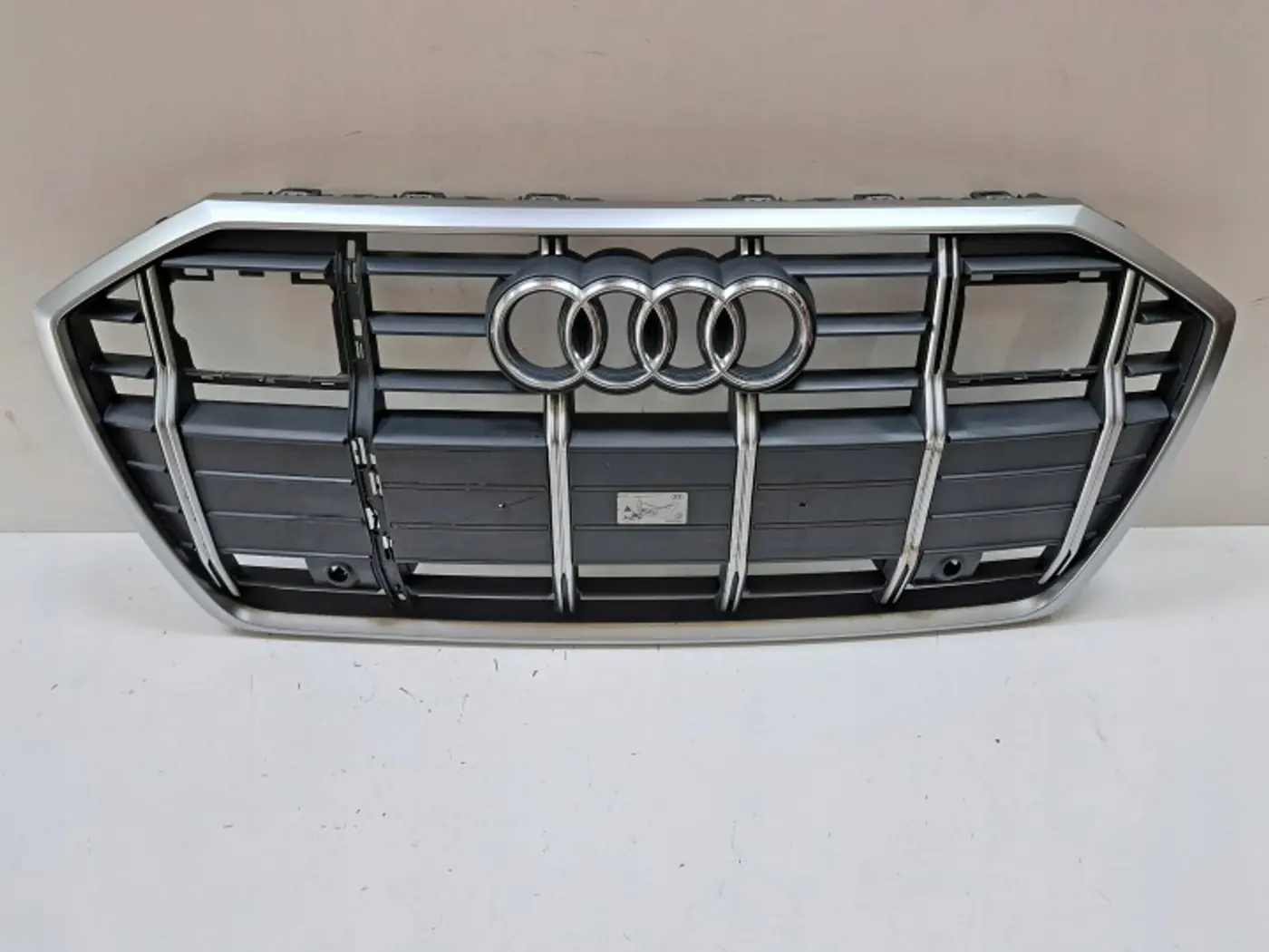 Решетка радиатора к Audi A6 allroad 2019