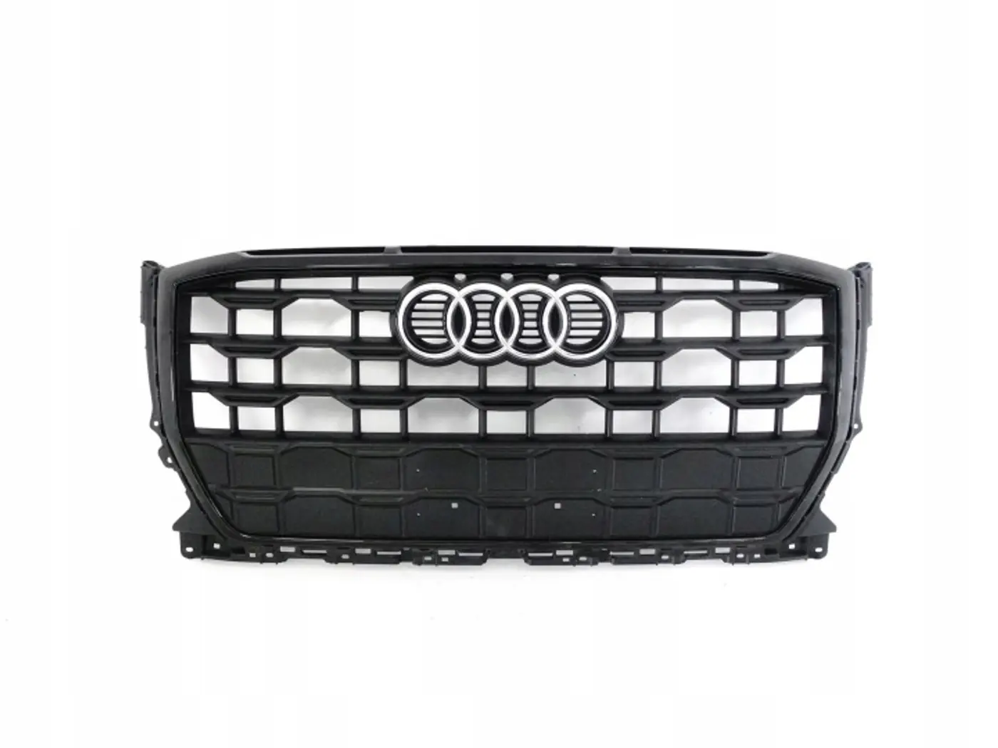 Решетка радиатора к Audi Q2 2020