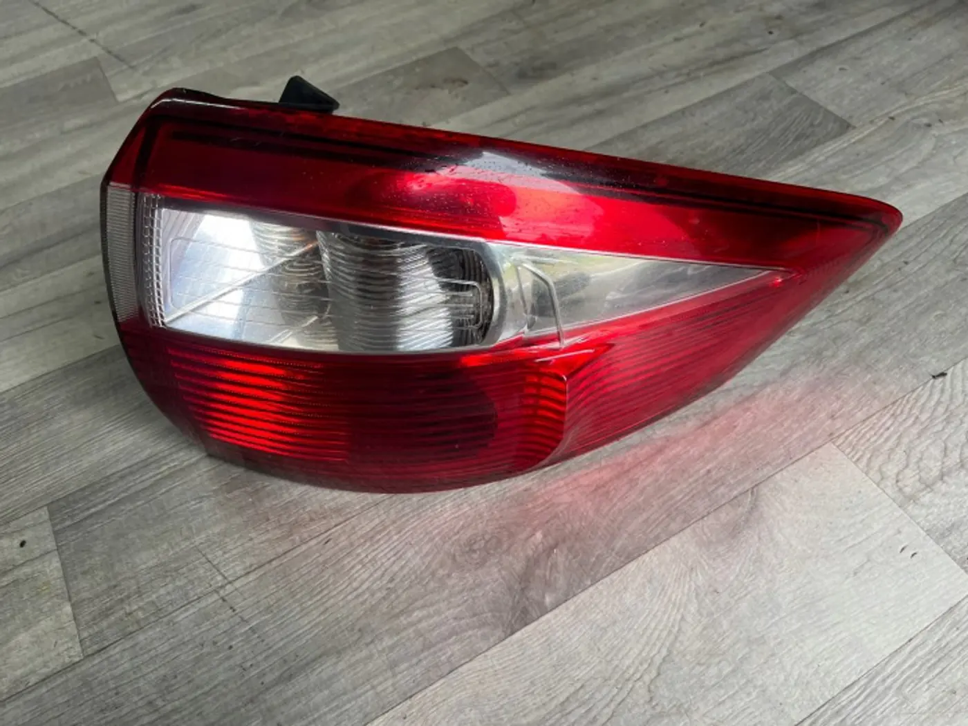 Фара правая к Ford C-MAX 2010