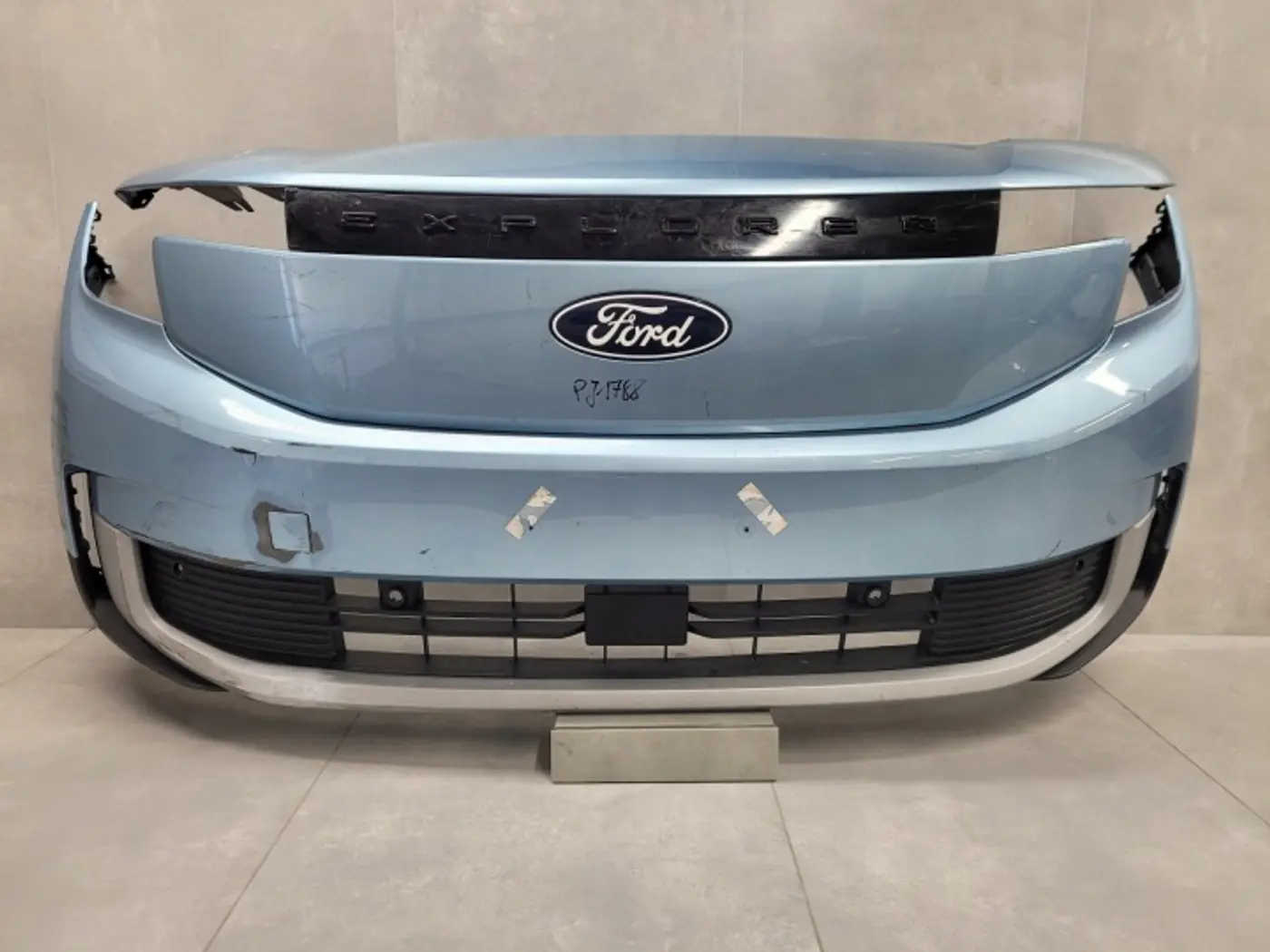 Бампер передний к Ford Explorer 2015
