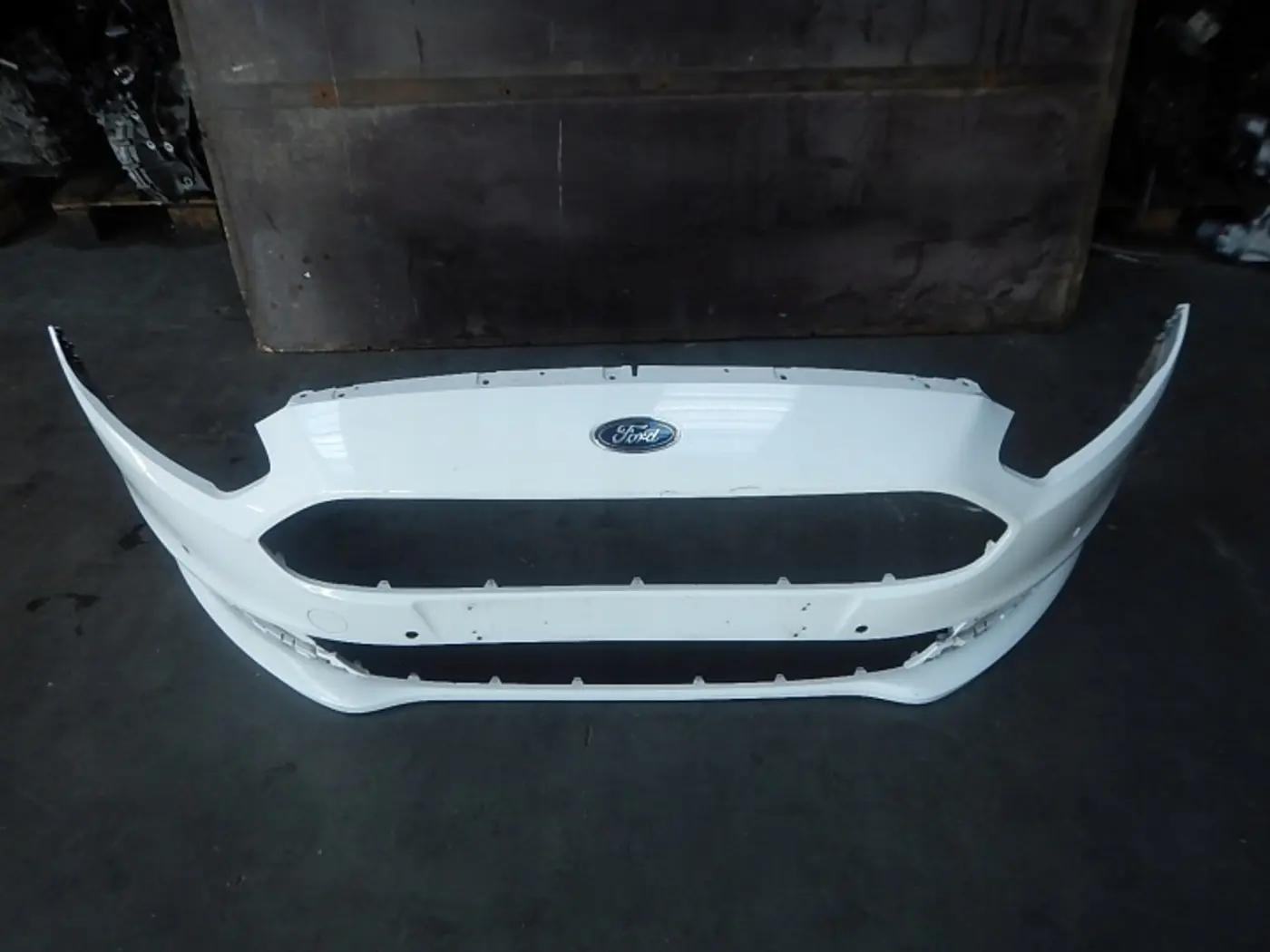 Бампер передний к Ford S-MAX 2015