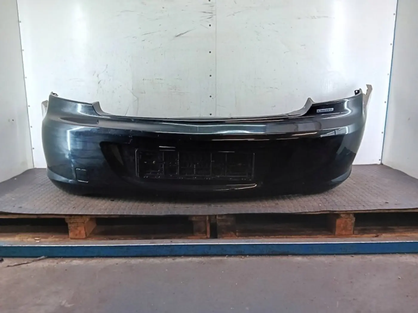 Бампер задний к Chrysler Sebring 2007