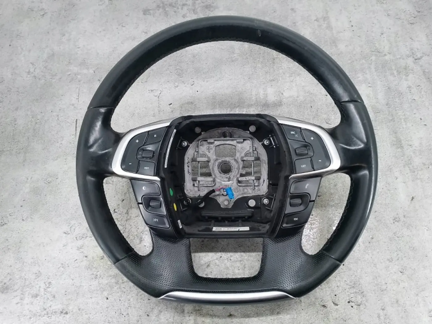 Руль к DS 4 2015