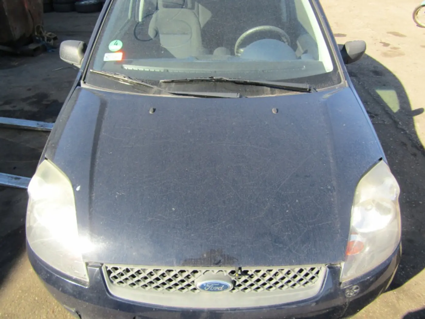 Капот к Ford Fiesta 2001