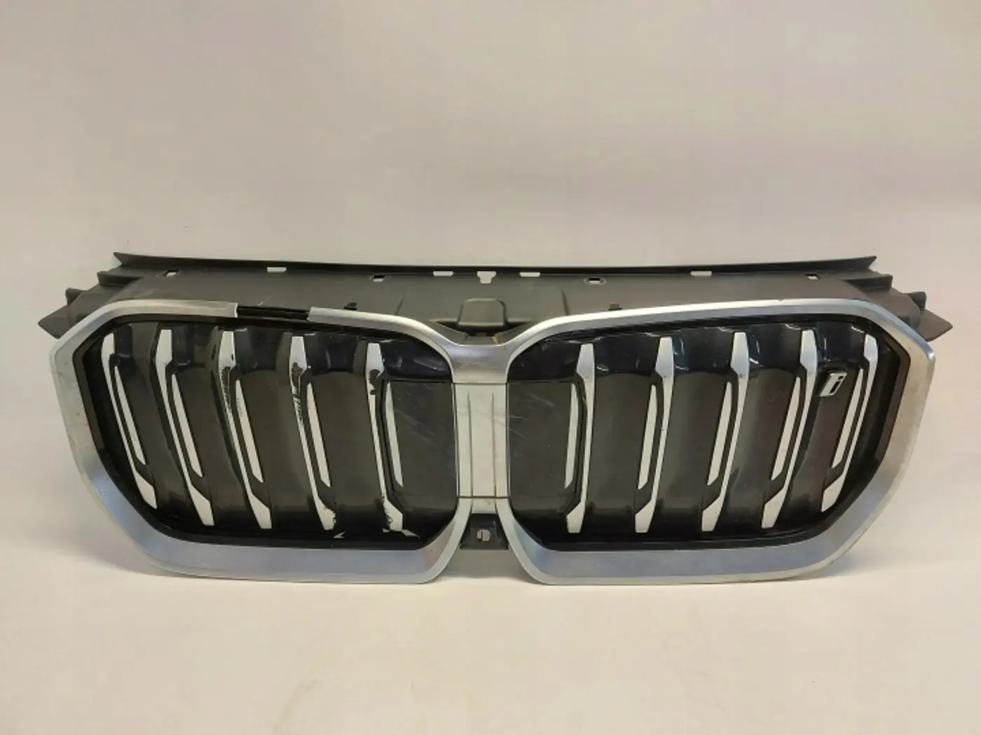 Решетка радиатора к BMW iX1 2022