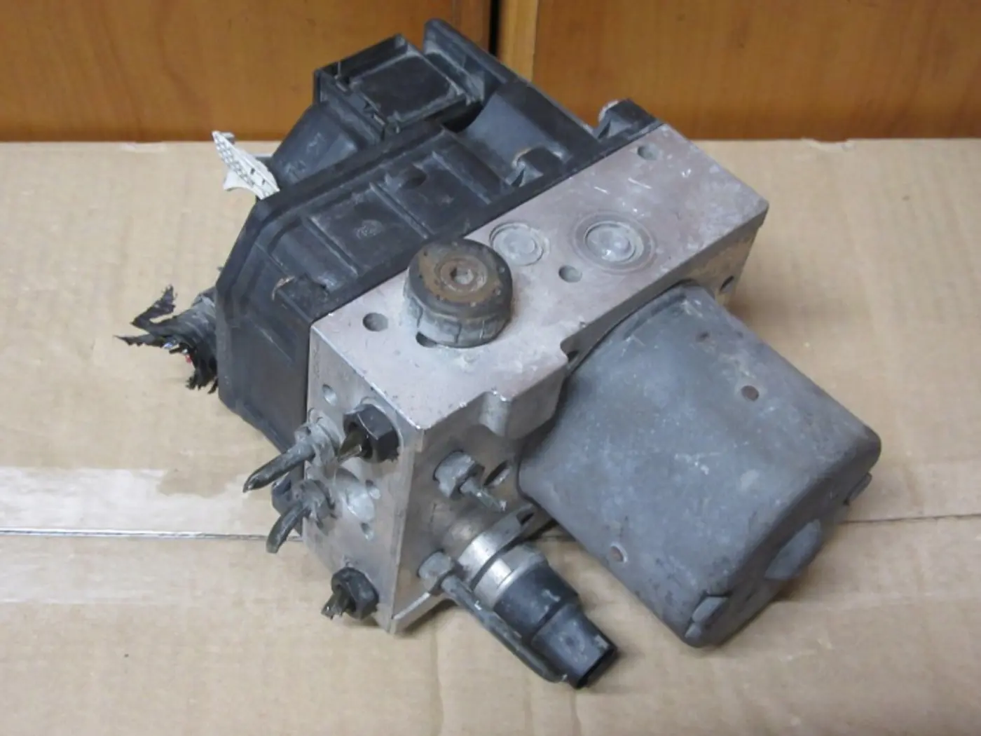 Блок ABS к Ford Mondeo 2000