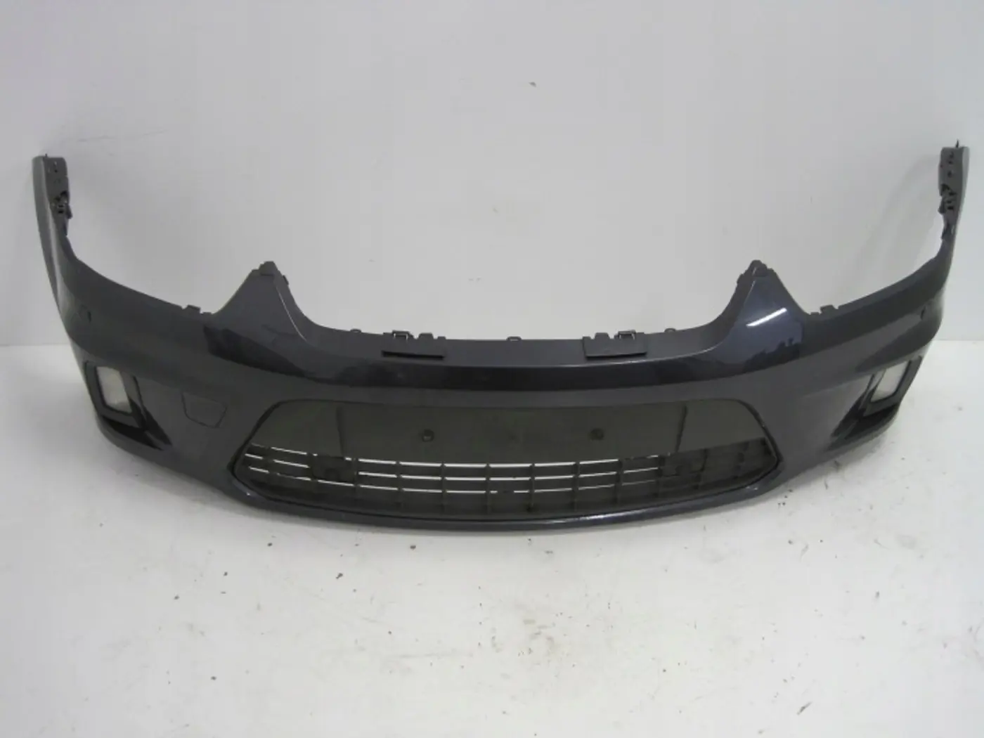 Бампер передний к Ford C-MAX 2007