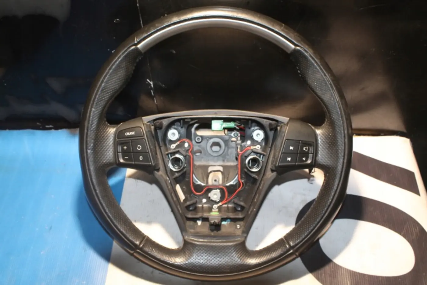 Руль к Volvo C70 2005