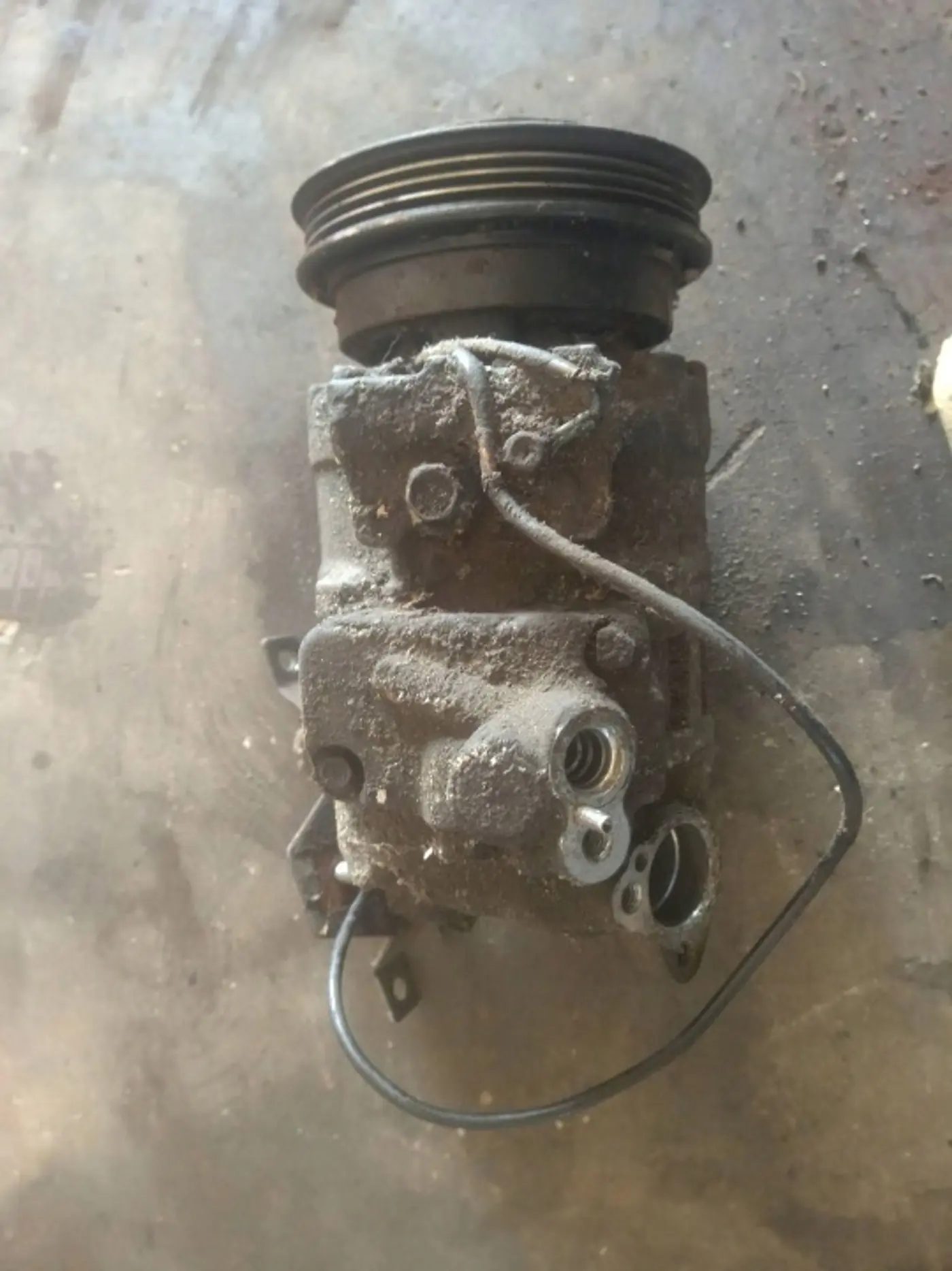 Компрессор кондиционера к Audi S4 1997