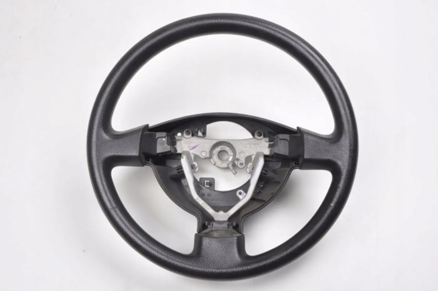 Руль к Daihatsu Sirion 2002