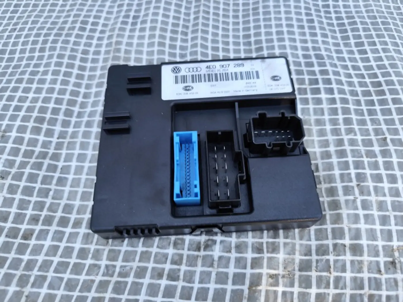 Блок комфорта к Audi S8 2005