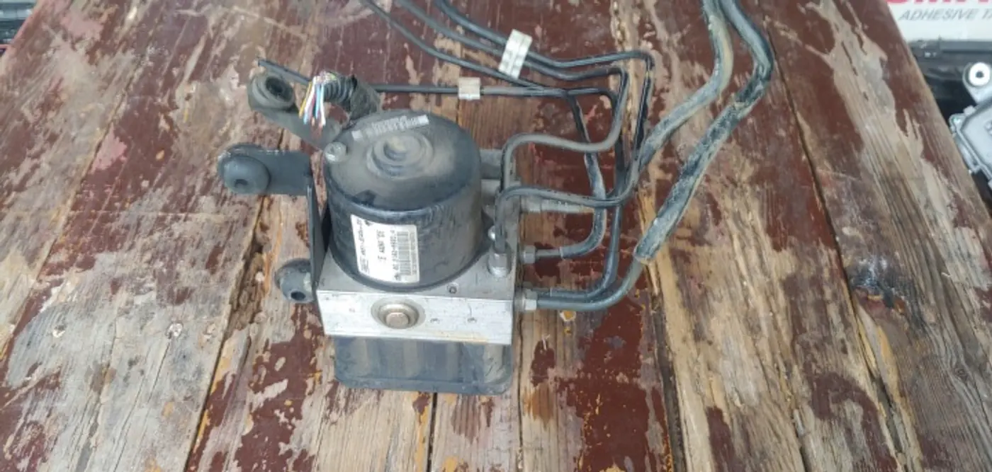 Блок ABS к Mazda 2 2003