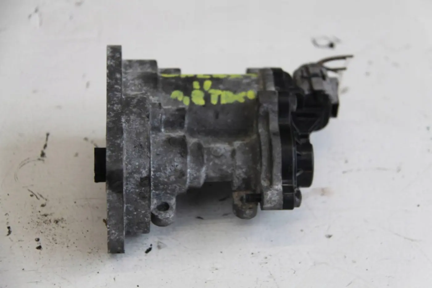 Клапан EGR к Ford C-MAX 2010