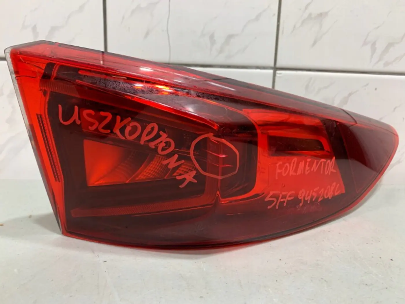 Фонарь задний правый к Cupra Formentor 2020