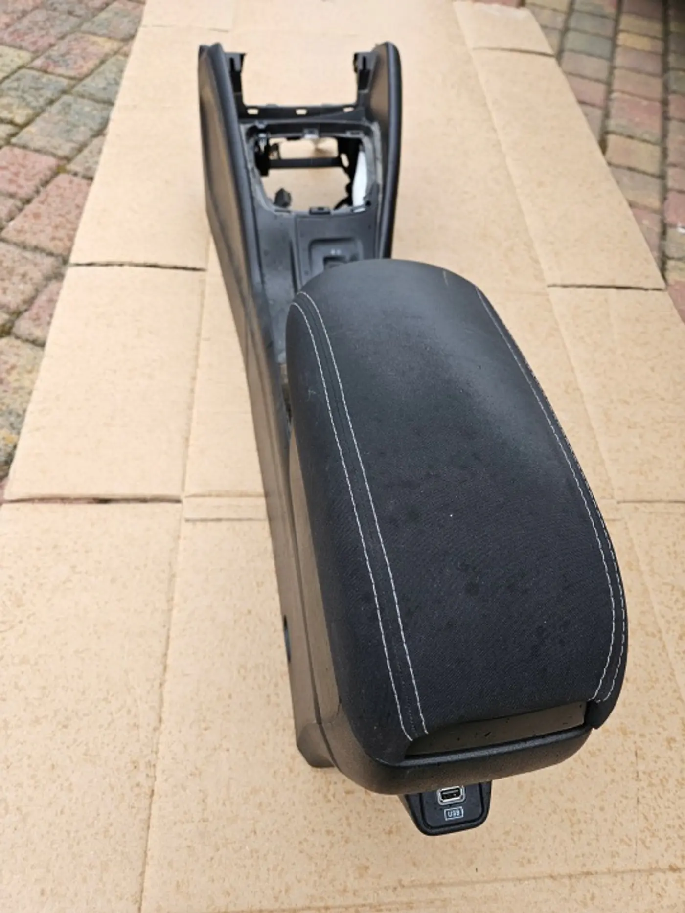 Подлокотник к Fiat Tipo 2015