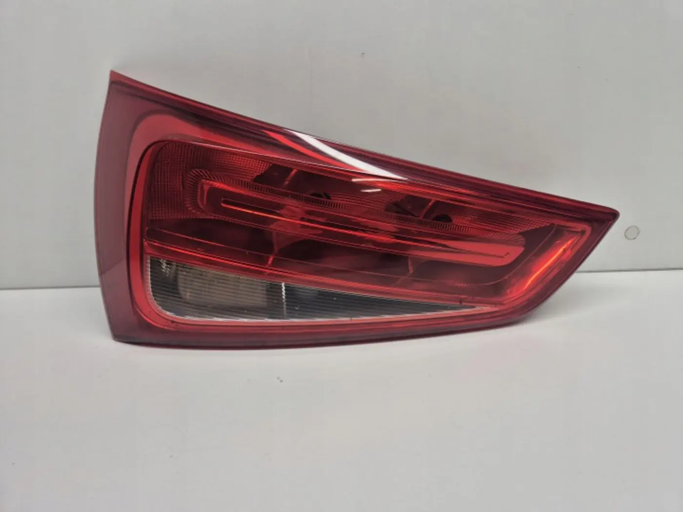 Фонарь задний левый к Audi A1 2010