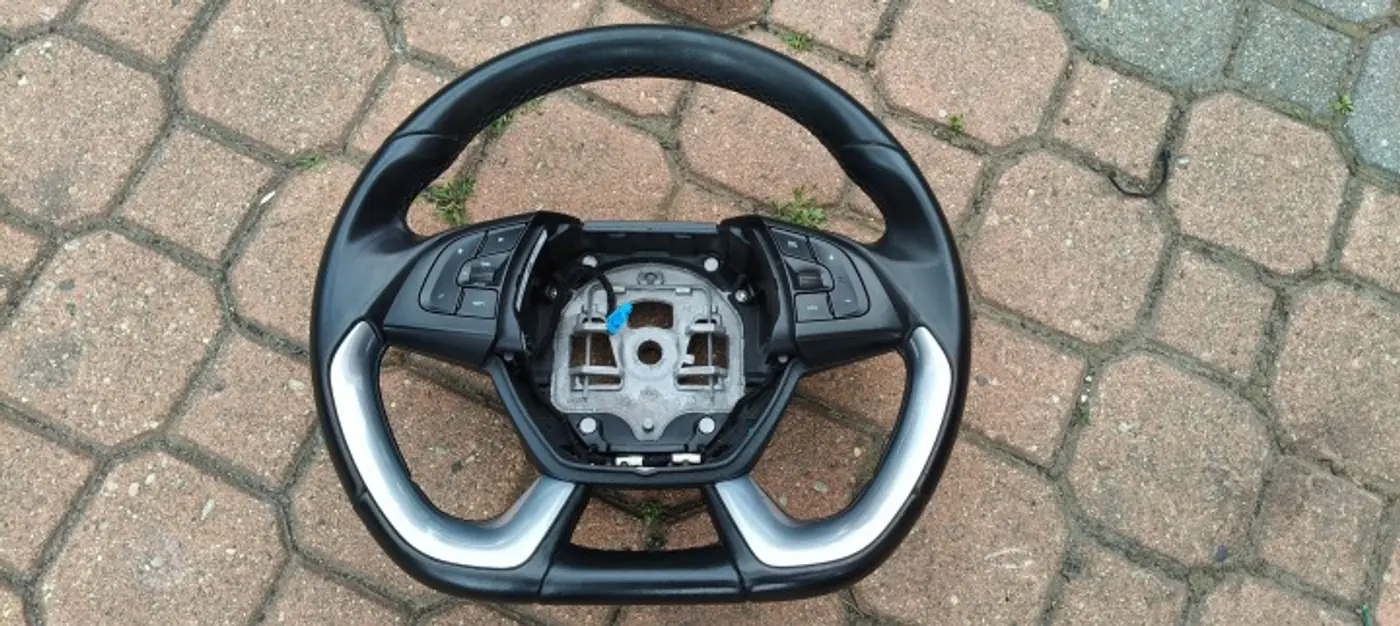 Руль к DS 5 2015