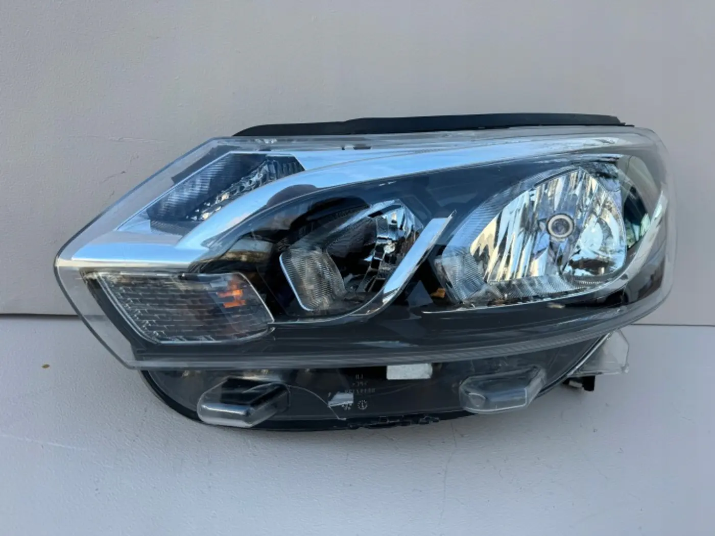 Фара левая к Toyota ProAce 2016
