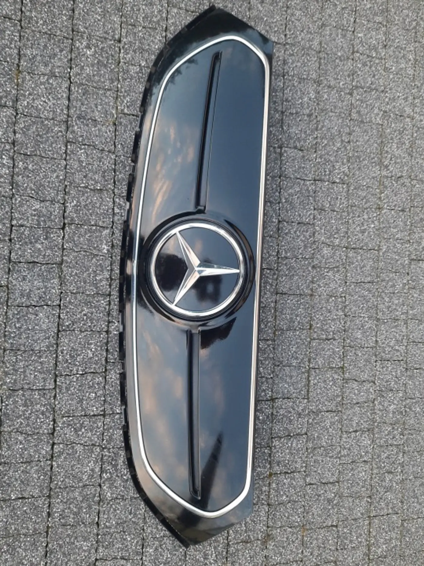 Решетка радиатора к Mercedes-Benz EQA 2023