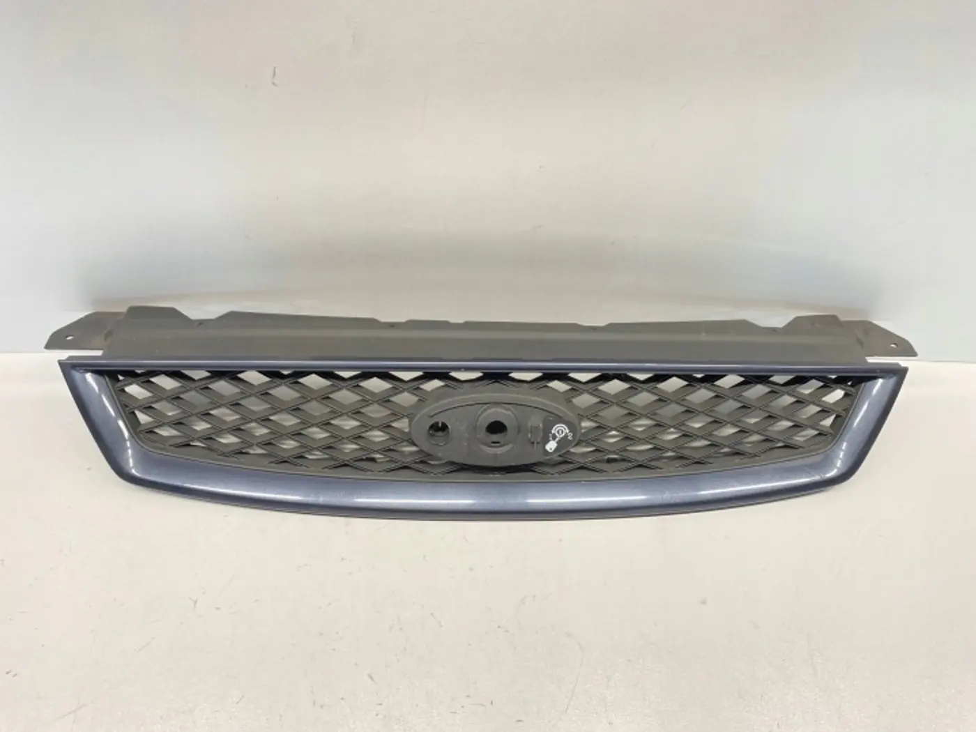 Решетка радиатора к Ford Focus 2005