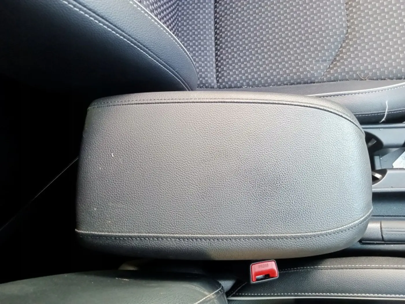 Подлокотник к Kia Ceed 2018