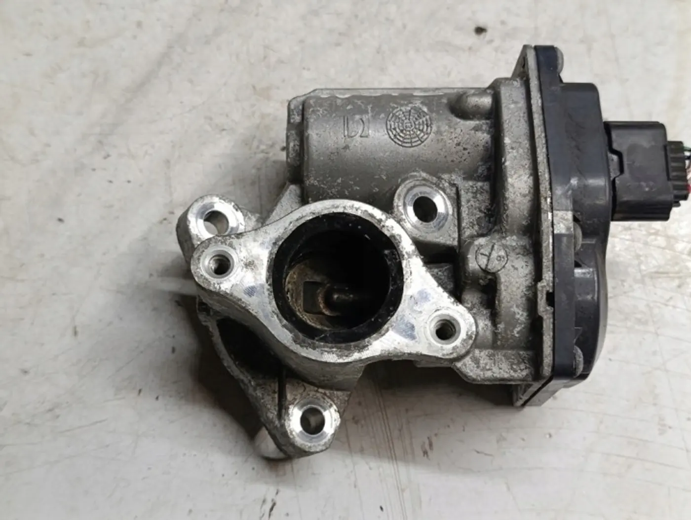 Клапан EGR к Nissan Note 2013