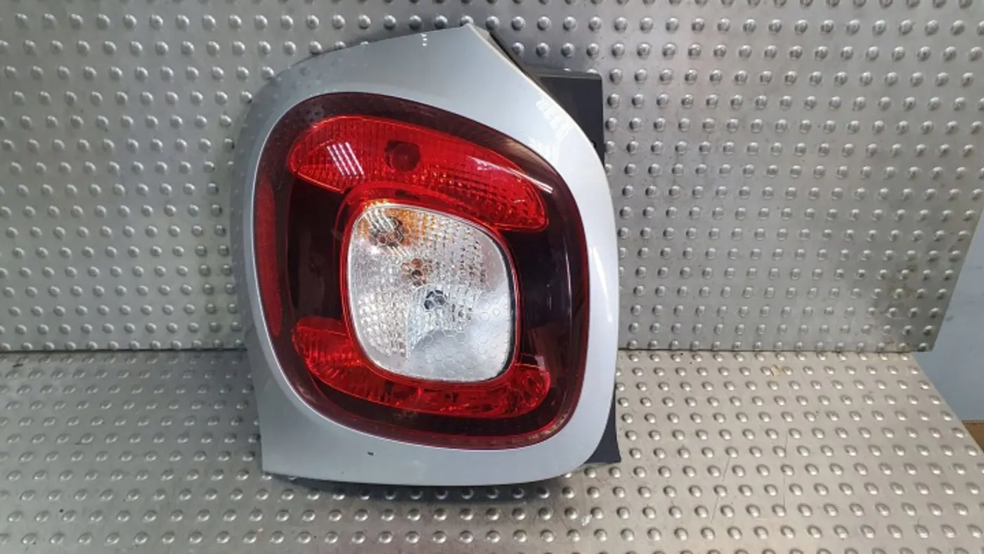 Фонарь задний левый к Smart Fortwo 2015