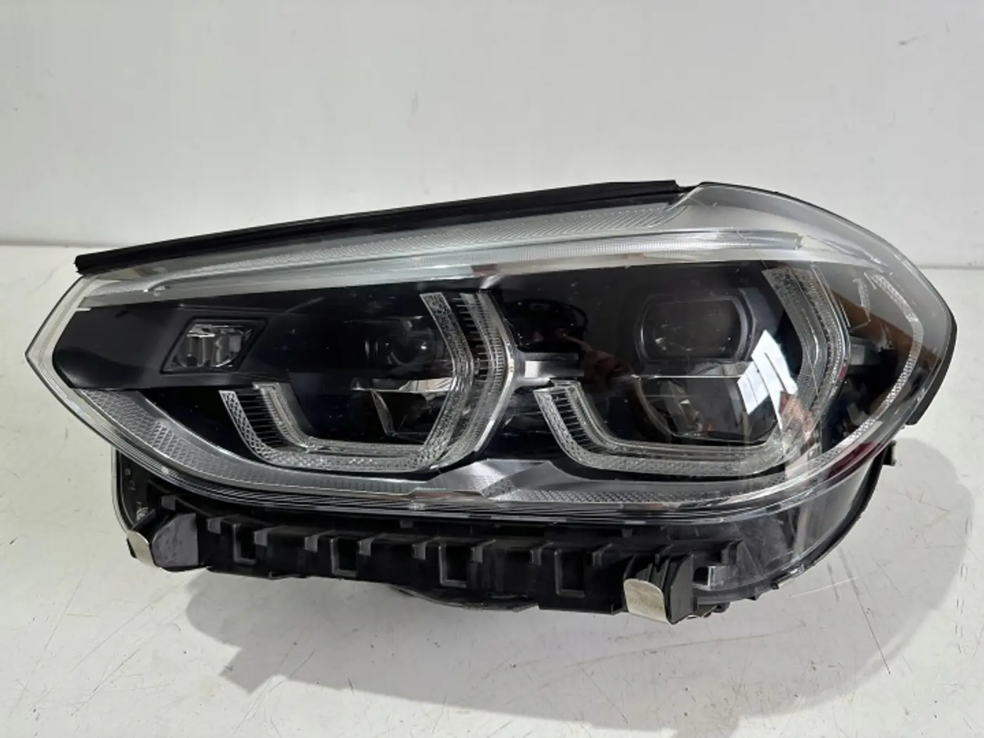 Фара левая к BMW iX3 2020
