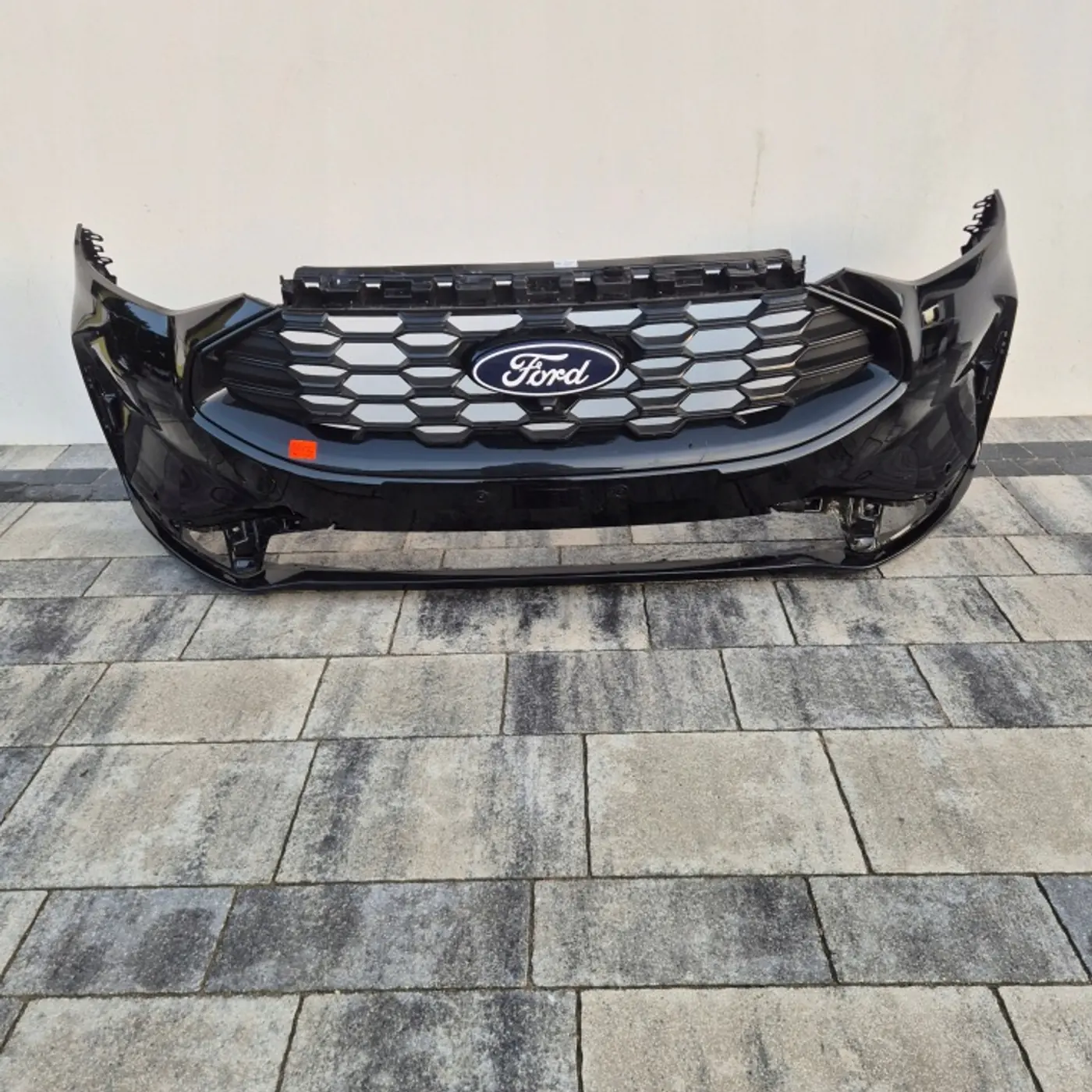 Бампер передний к Ford C-MAX 2015