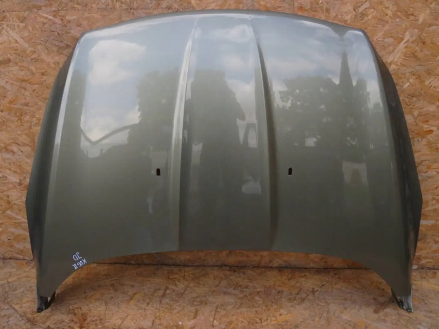 Капот к Ford Kuga 2013