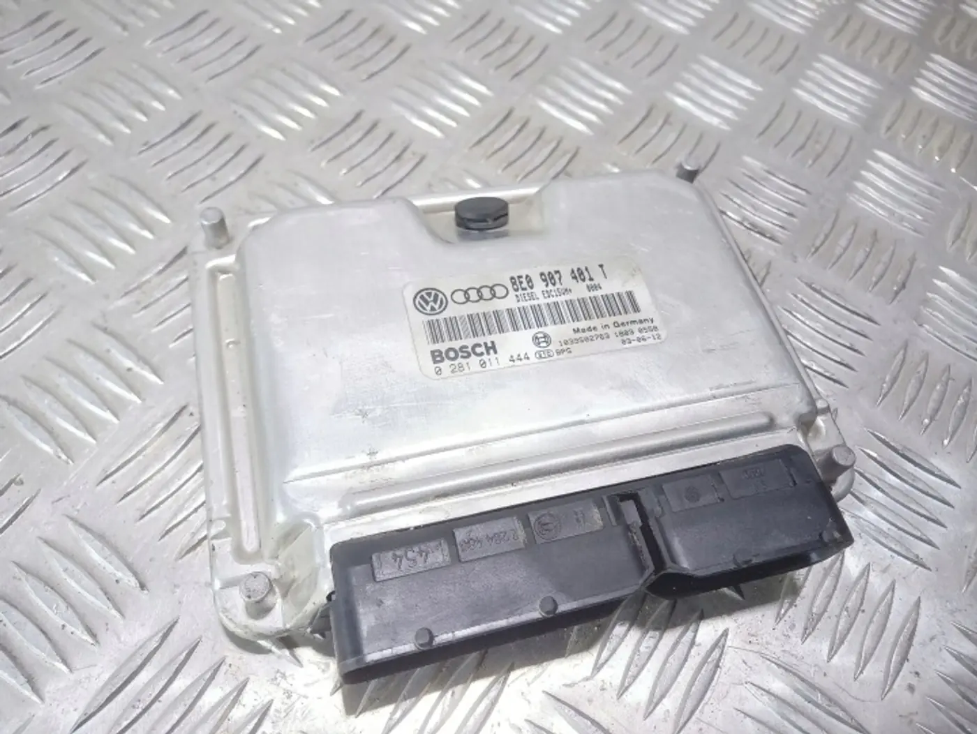 Блок управления двигателем к Audi S4 2005