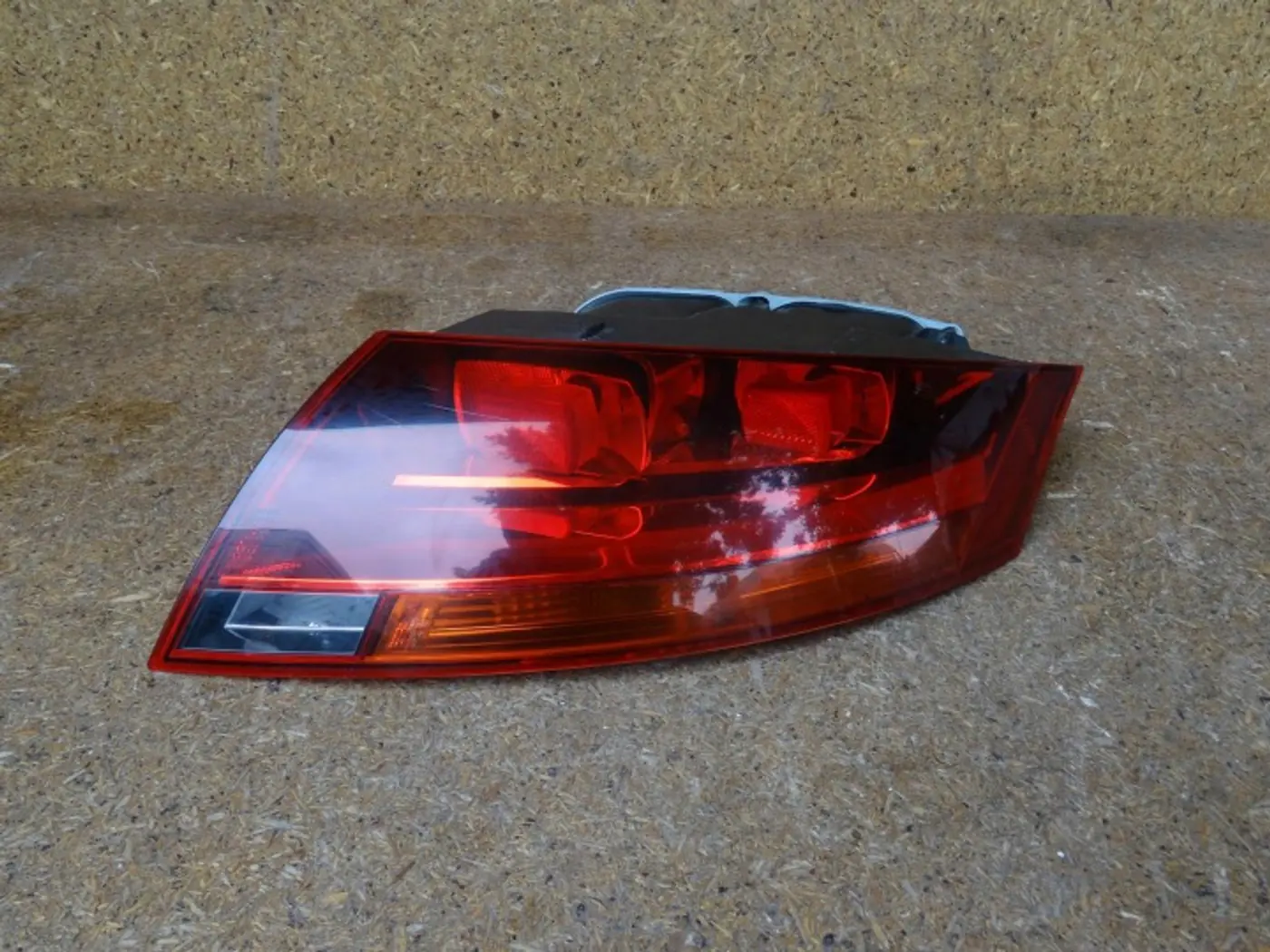 Фонарь задний правый к Audi TT 2006