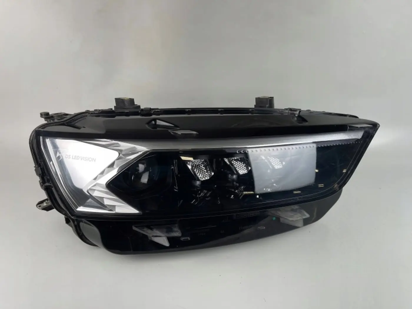 Фара правая к Citroen DS7 2017