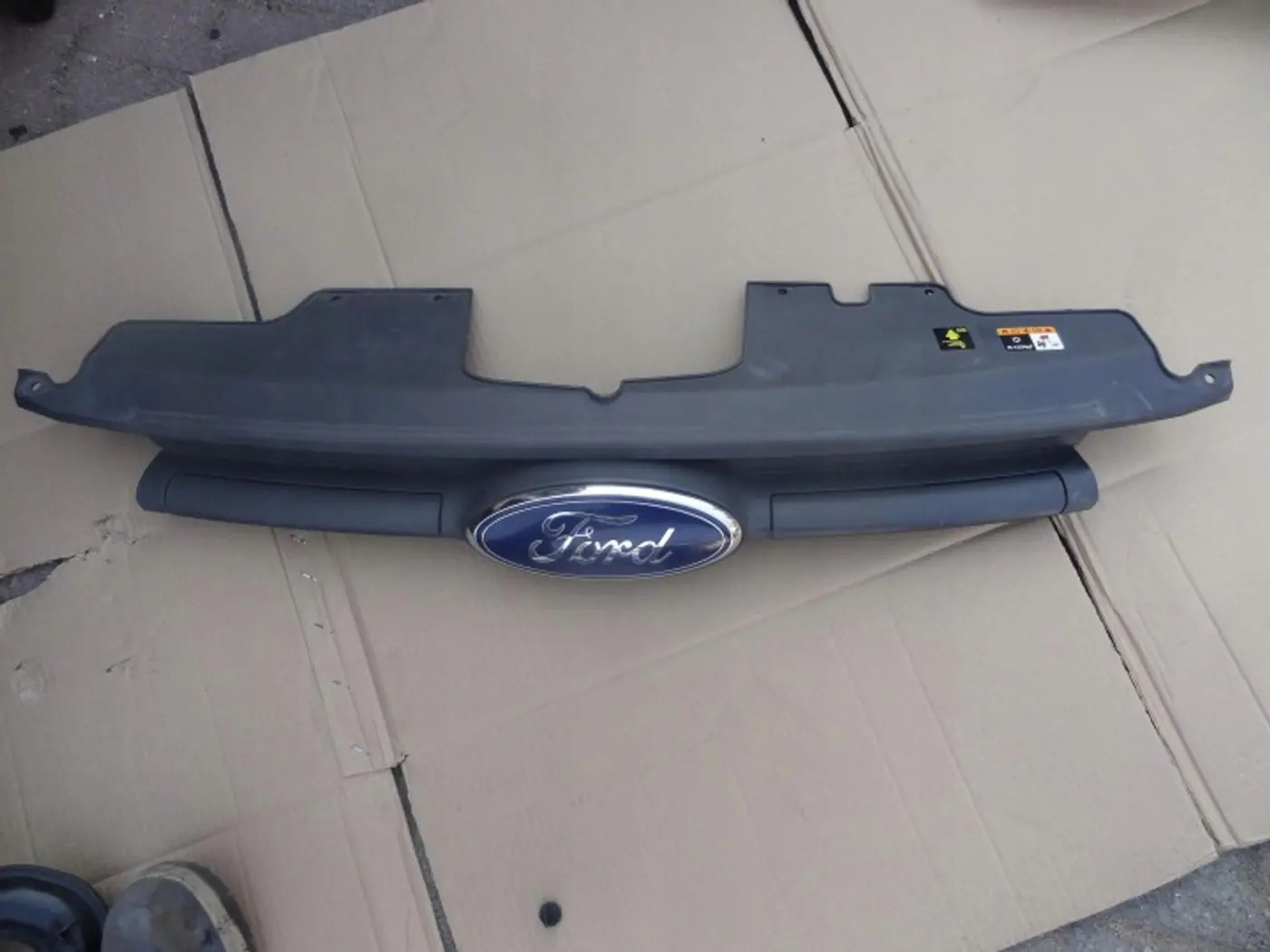 Решетка радиатора к Ford Transit Custom 2012