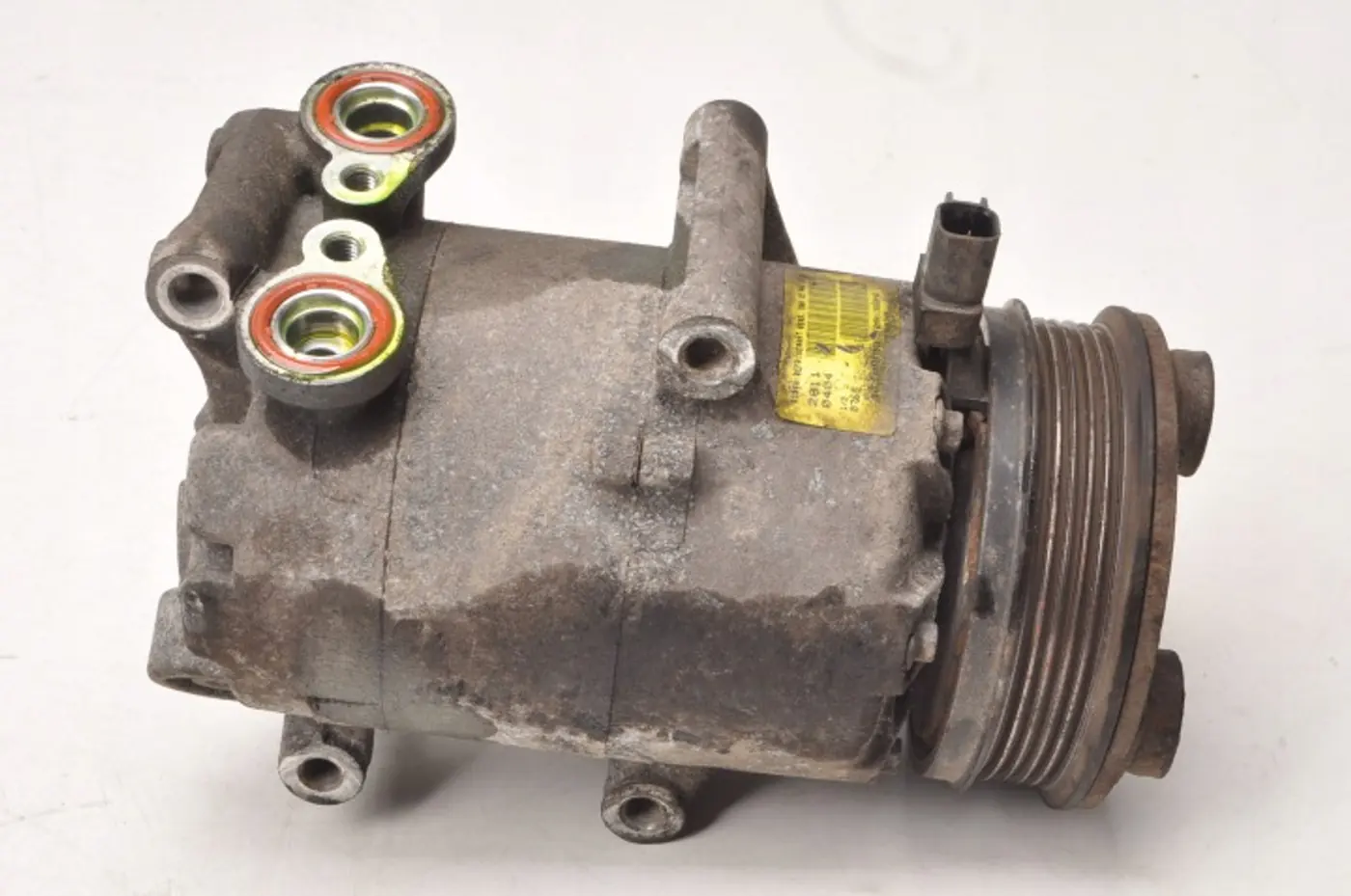 Компрессор кондиционера к Volvo C70 2005