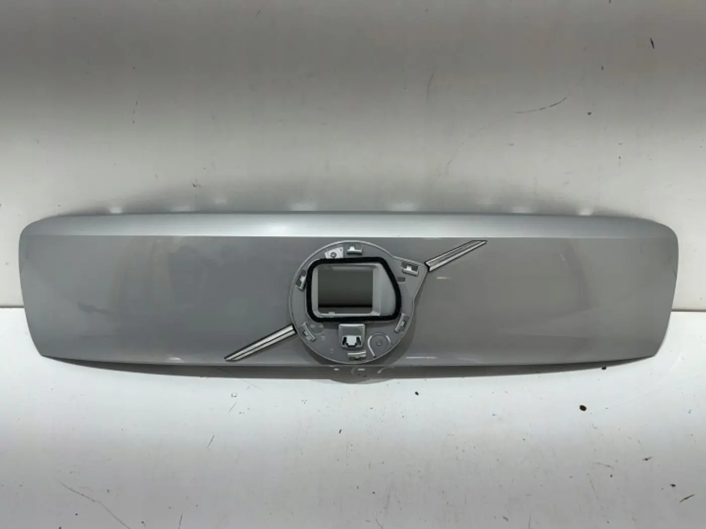 Решетка радиатора к Volvo XC40 2022