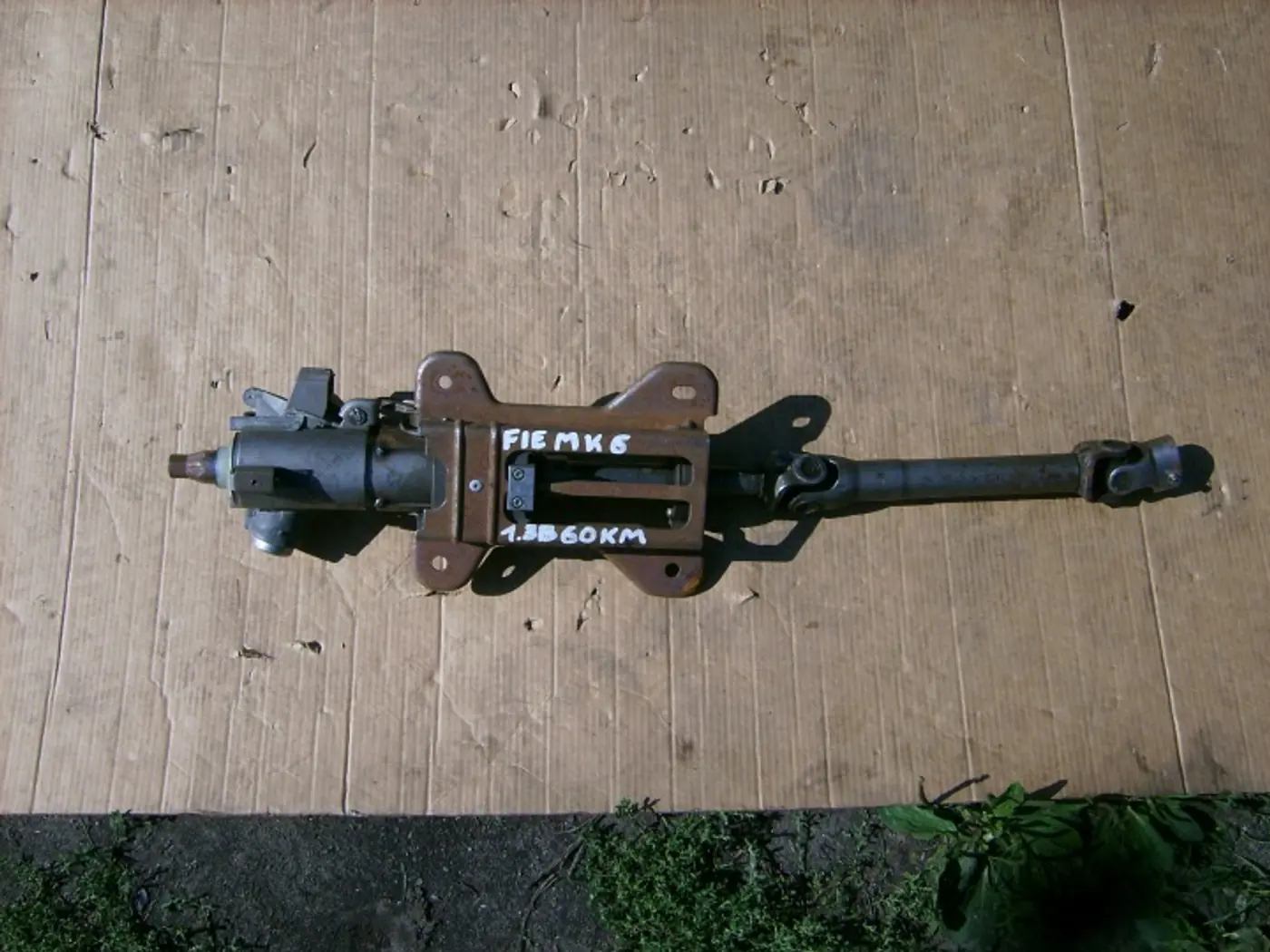 Рулевая колонка к Ford Fiesta 2001