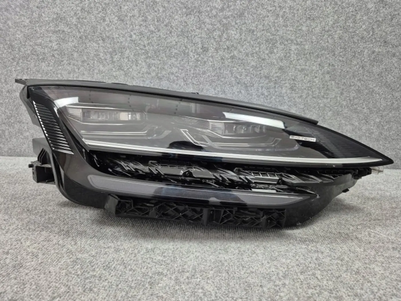 Фара правая к BYD Seal 2022