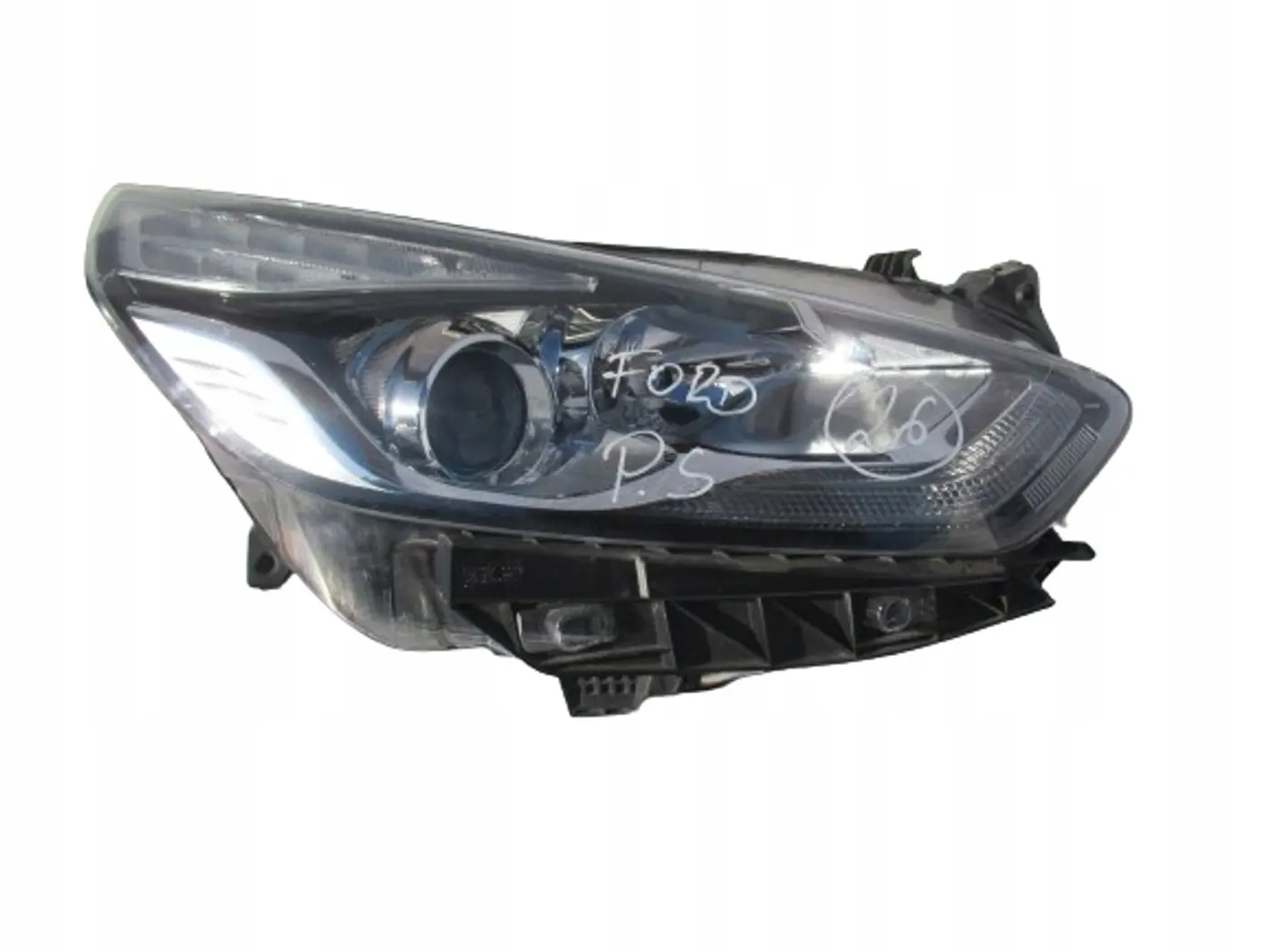 Фара правая к Ford S-MAX 2015