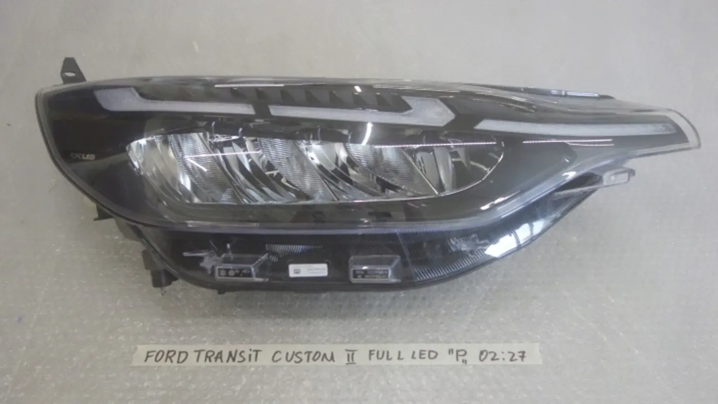 Фара правая к Ford Transit 2000