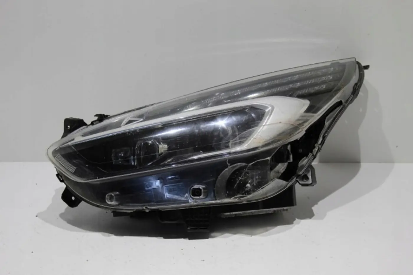 Фара левая к Ford S-MAX 2015